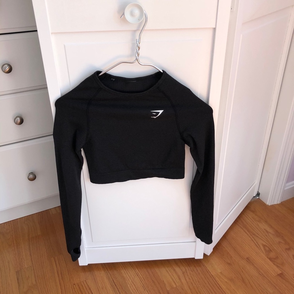 Black Cropped Long Sleeve Gym Shark Top